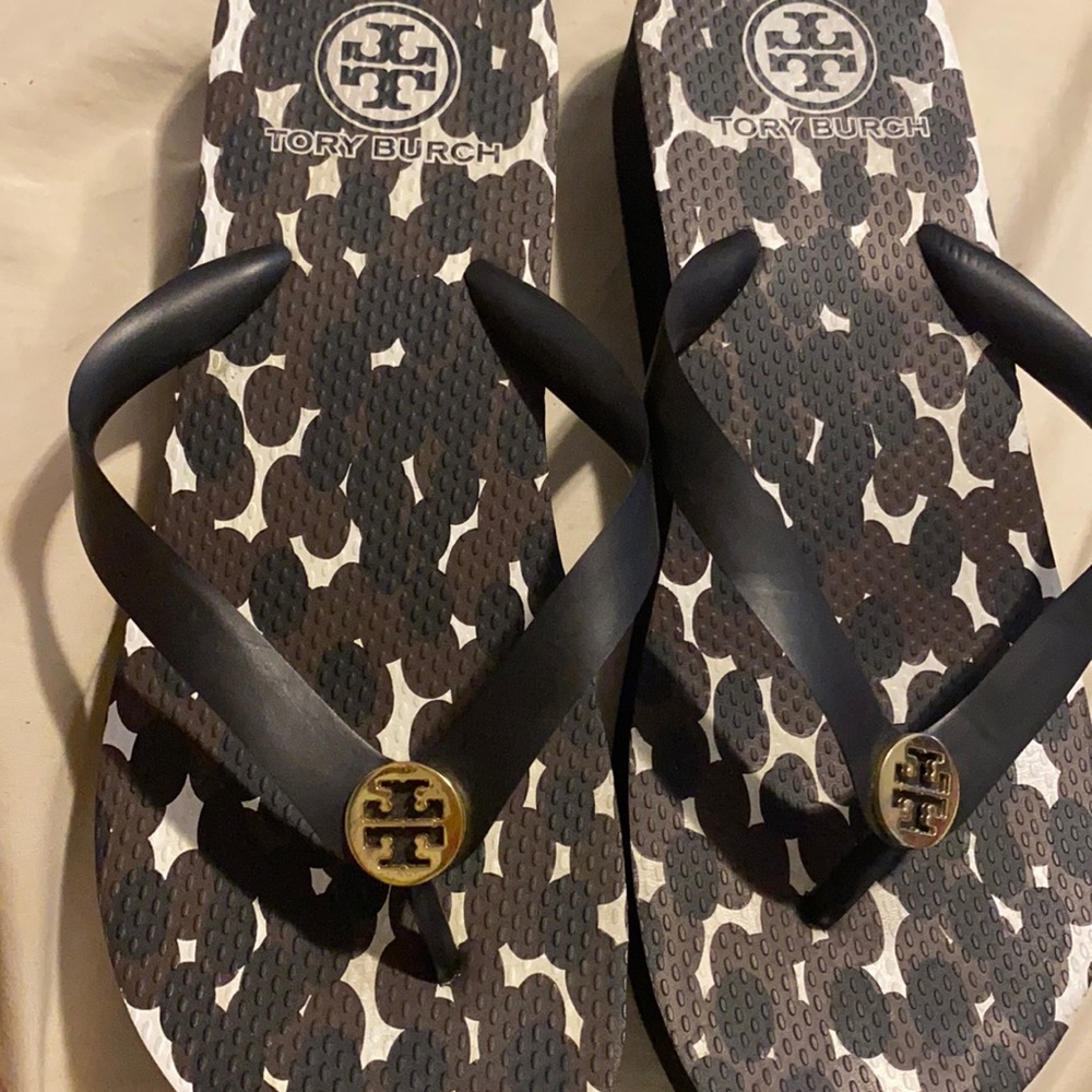 Super cute Tory Burch sandals - Picture 1 of 2